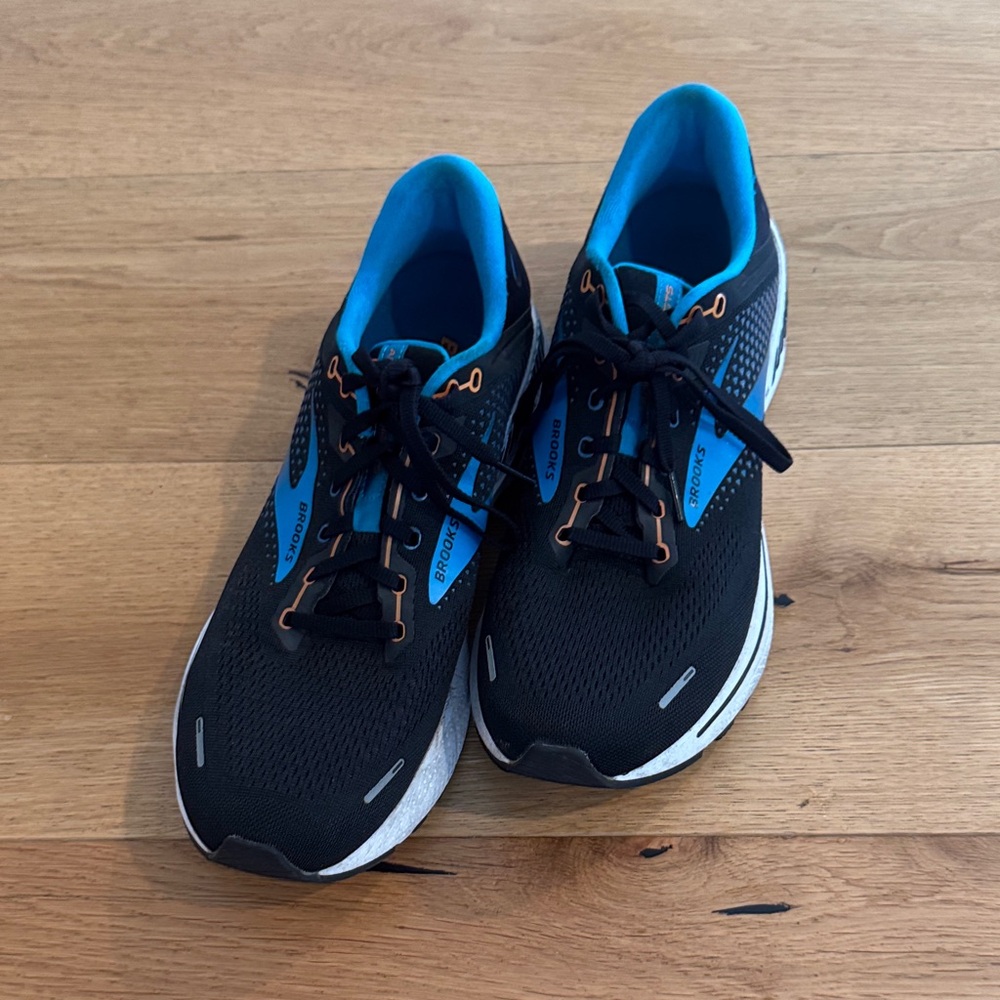 Brooks Adrenaline - Black and Blue Running Shoes